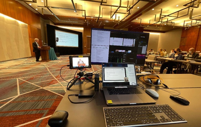 The room where it's streaming: MTI's team made sure in advance that everything would work.